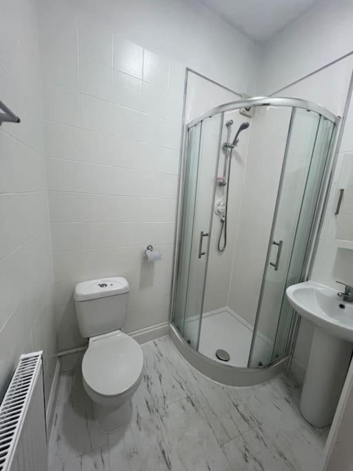 Modern Flat Near Centre 4 * Bristol